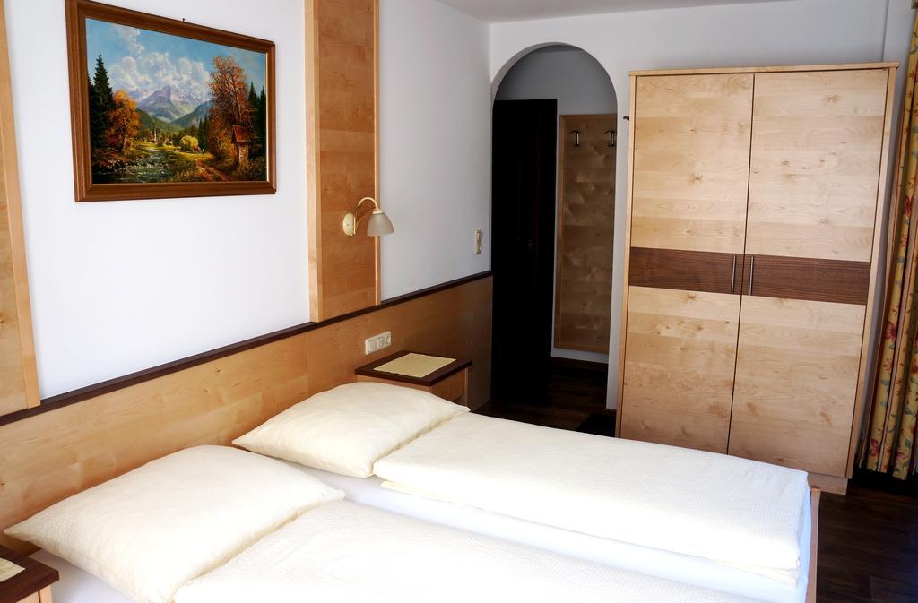 Roasnerhof Apartamento Finkenberg Quarto foto